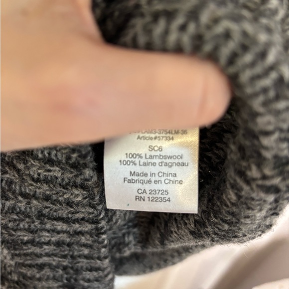 Aritzia Sea to Sky Zip up Wool sweater cardigan - Picture 3 of 3